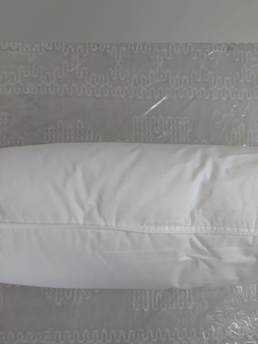 NWOT- Quince White Duck Down Premium Pillow- King (Firm) (P99)